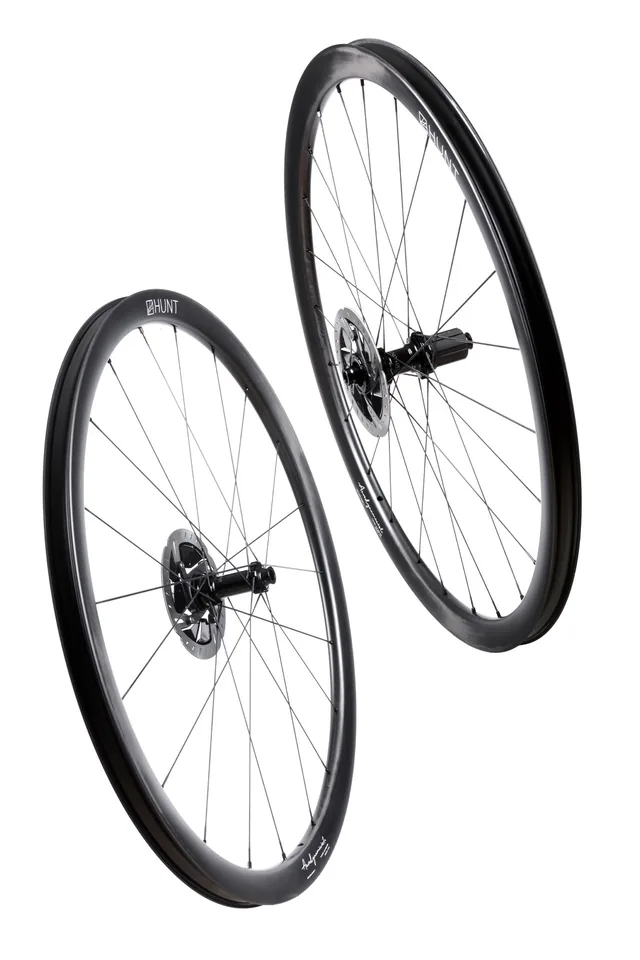HUNT 34_34 Aerodynamicist Carbon Disc Wheelset – 35  deep |     22  wide int |     28  wide ext